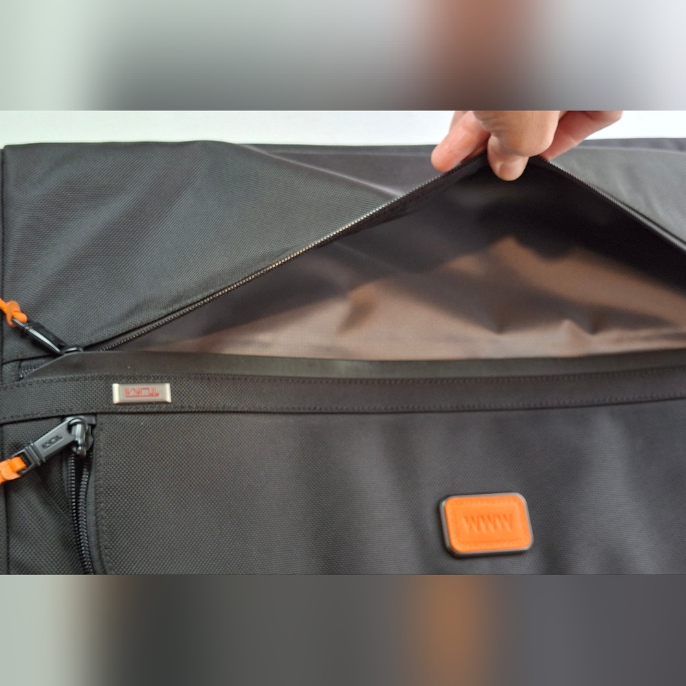 Tumi Garment Cover - Picture 13 of 16
